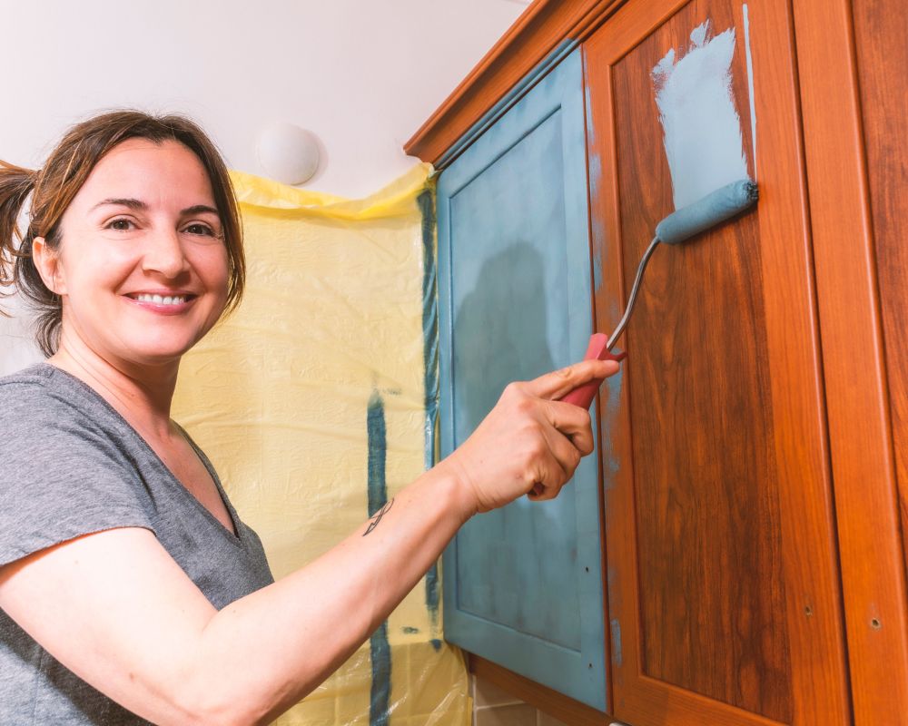 Tout savoir pour repeindre un meuble de cuisine