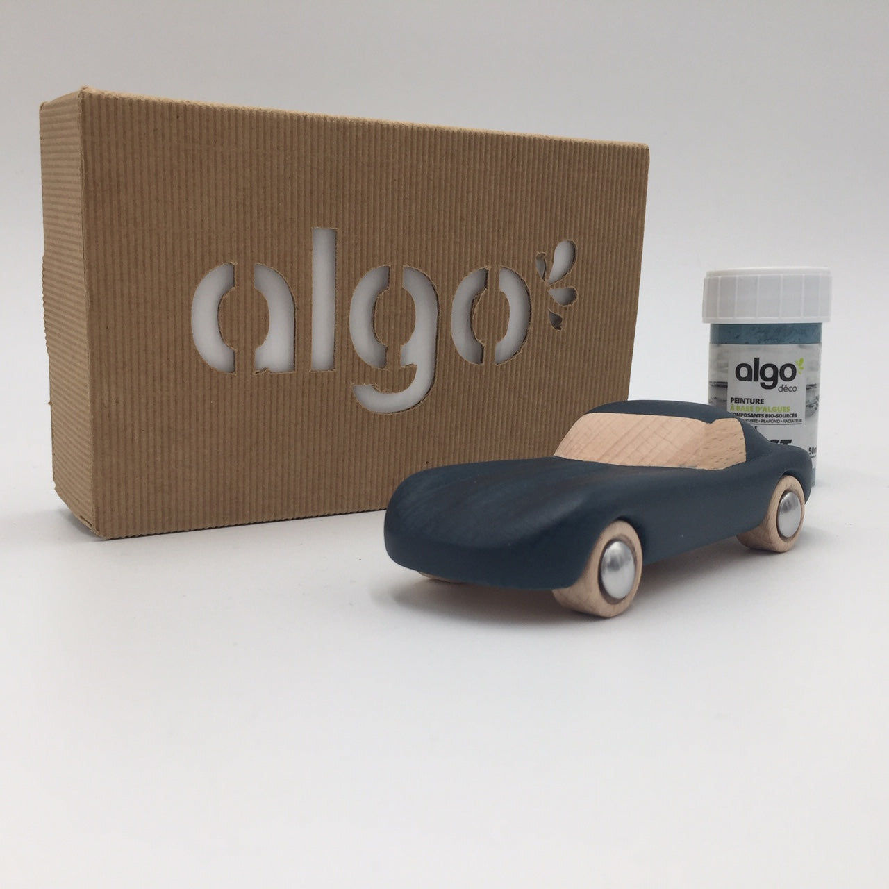 Le partenariat du mois : Les voitures en bois Raf Boards en peinture Algo !