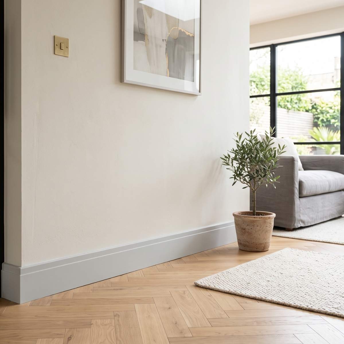 Comment peindre des plinthes en bois sans traces ?