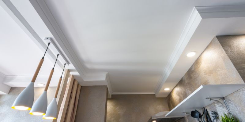Avec quelle finition peindre le plafond de la cuisine ?